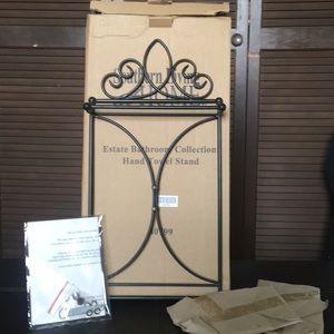 Hand towel stand w/tools & legs